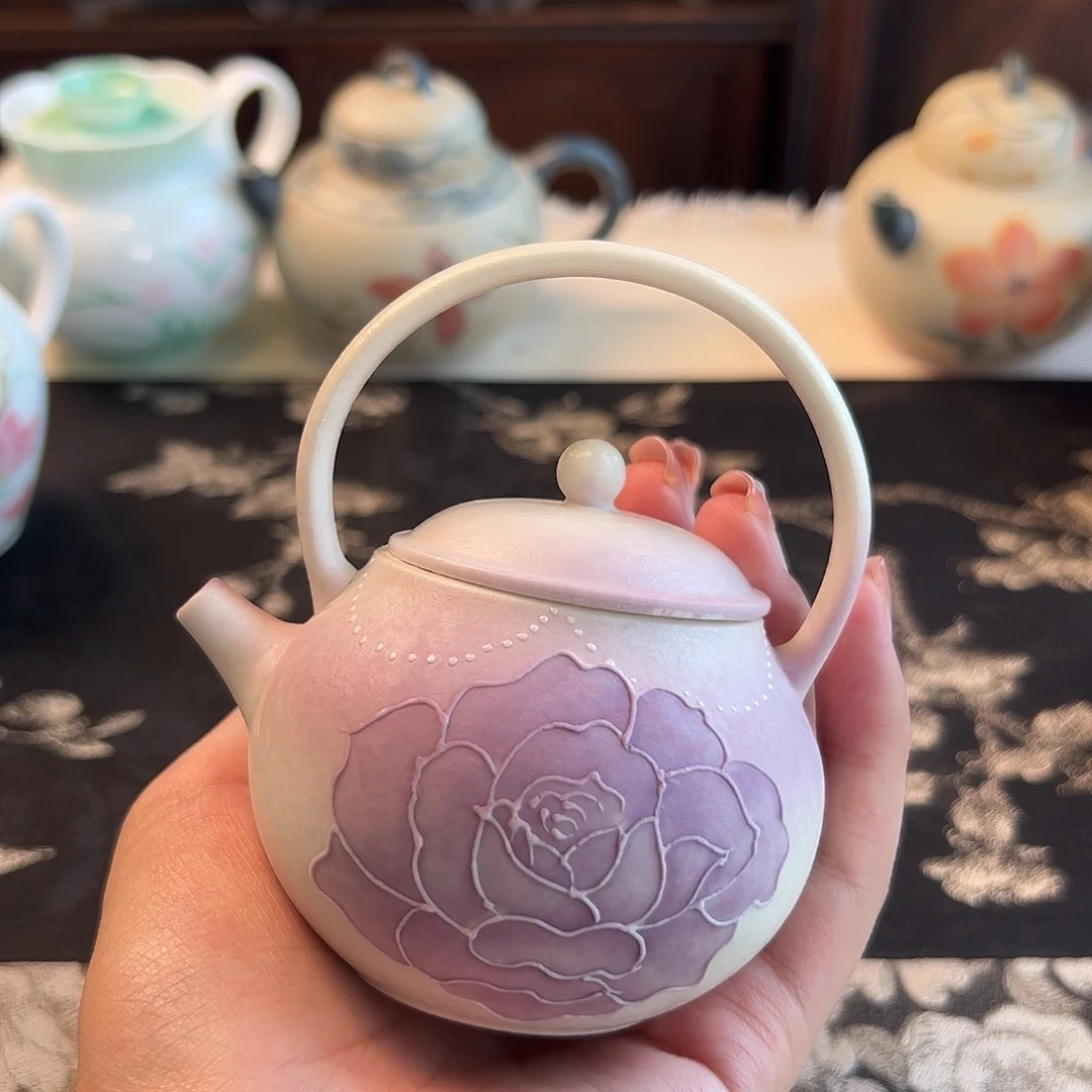 茶具等产品的生产和销售为