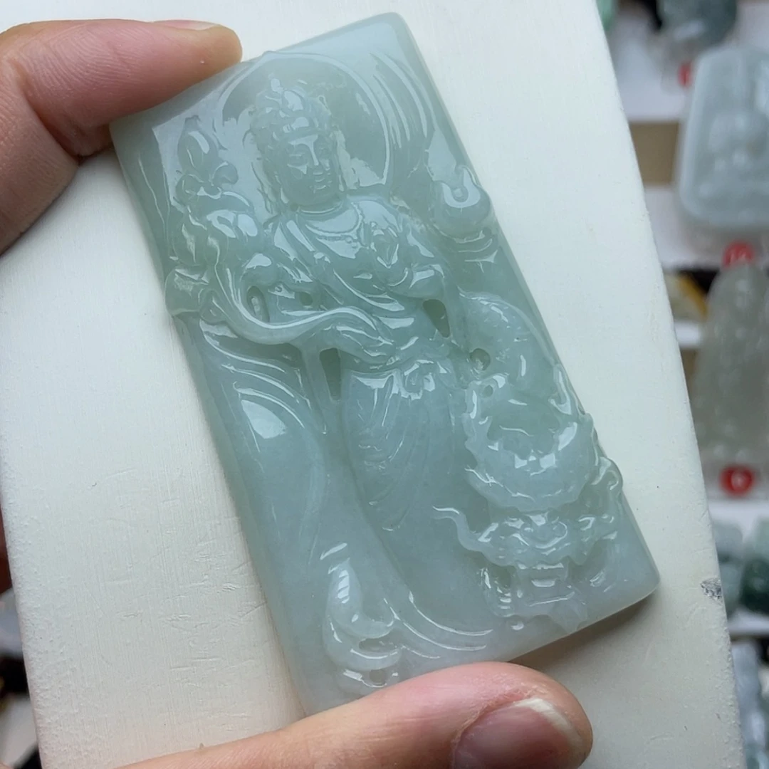 【闪购商品】翡翠颈饰未镶嵌大**生翡翠
