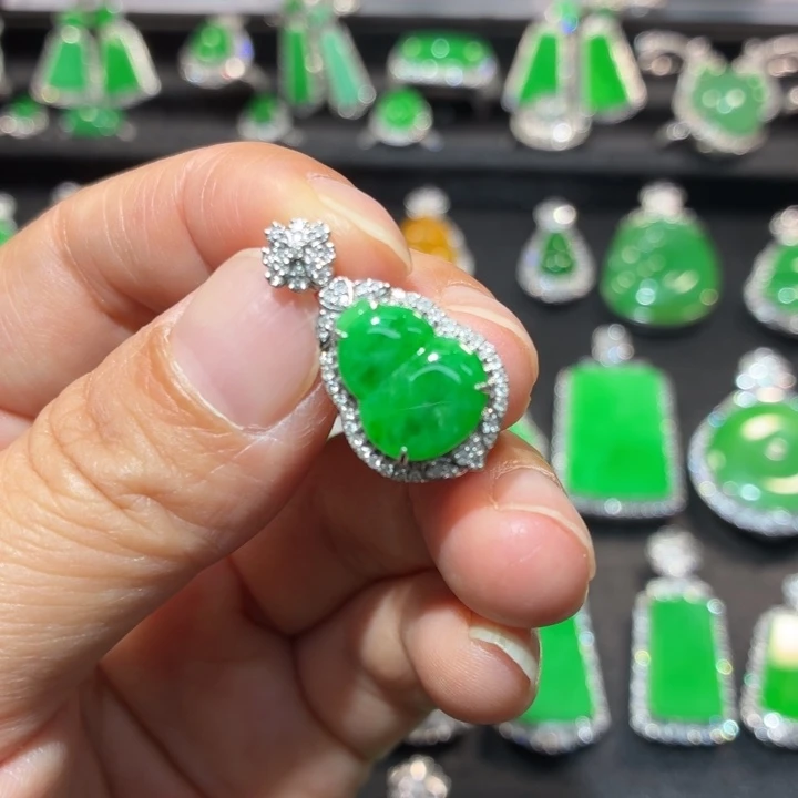 翡翠18K金镶嵌吊坠(不含链)翡翠