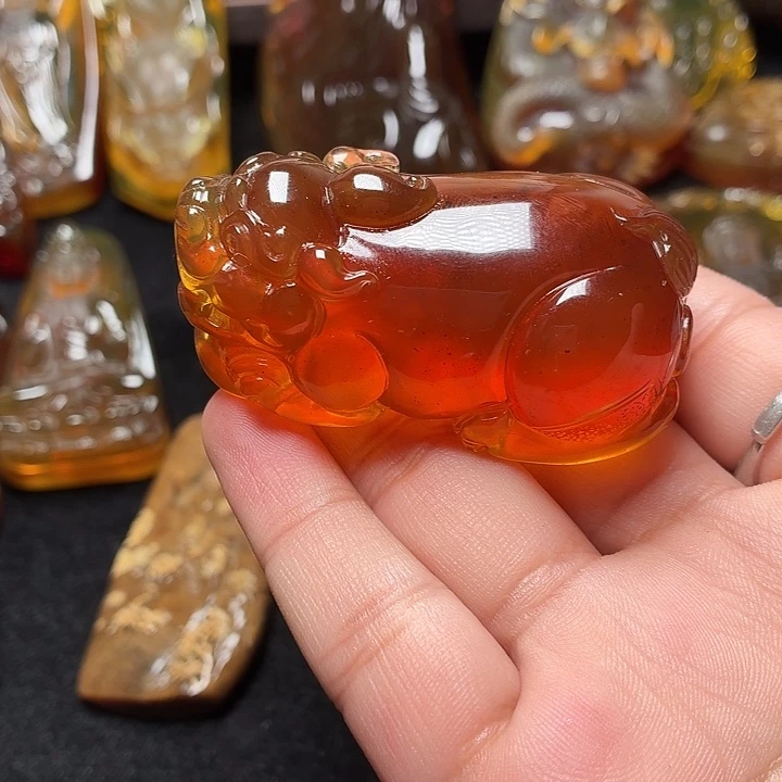 琥珀未镶嵌颈饰58