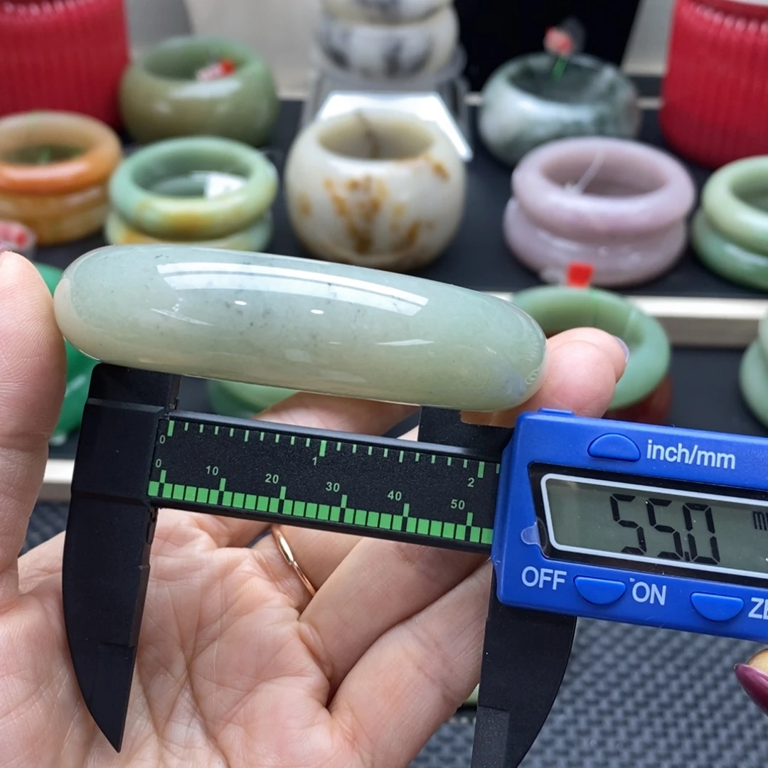 石英质玉未镶嵌手镯