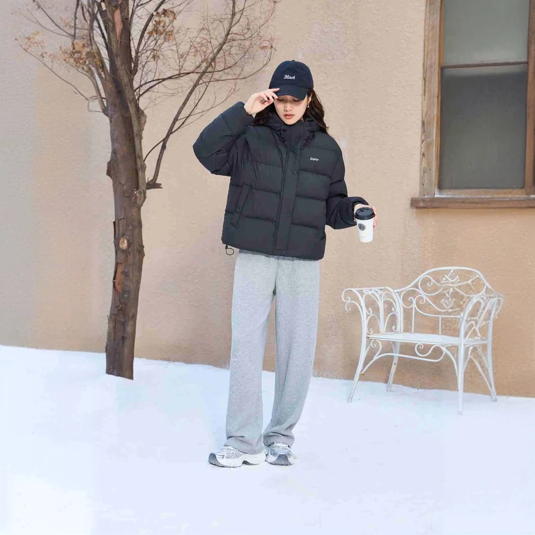 艾伊泽2024新款女短款羽绒服90白鸭绒运动时尚休闲舒适保暖