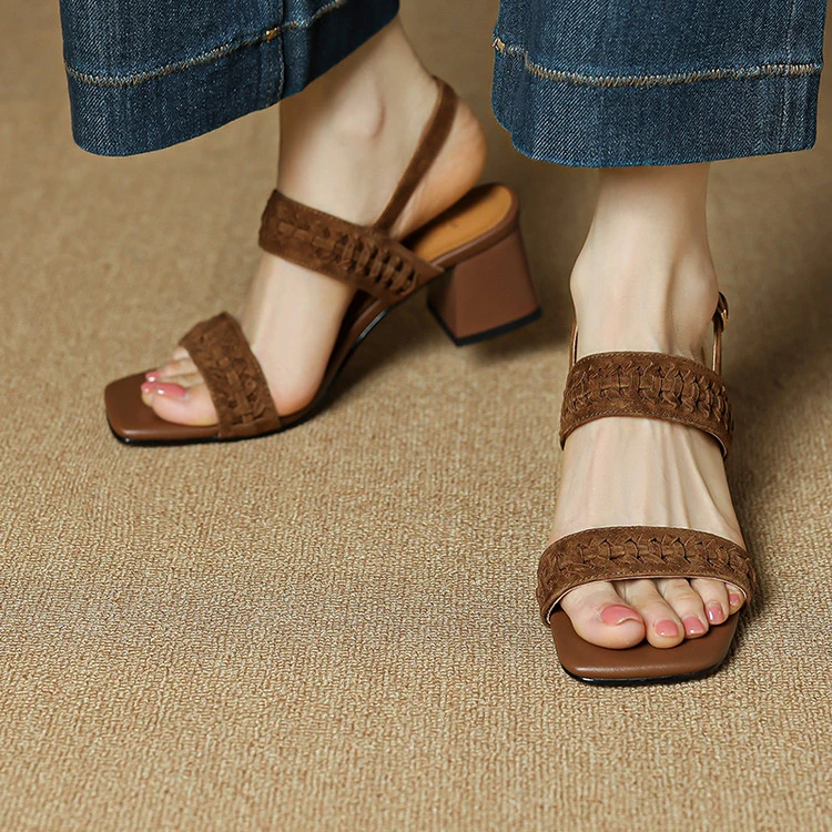 凉鞋女款2025新款爆款复古一字带粗跟高跟露趾凉鞋女气质港风