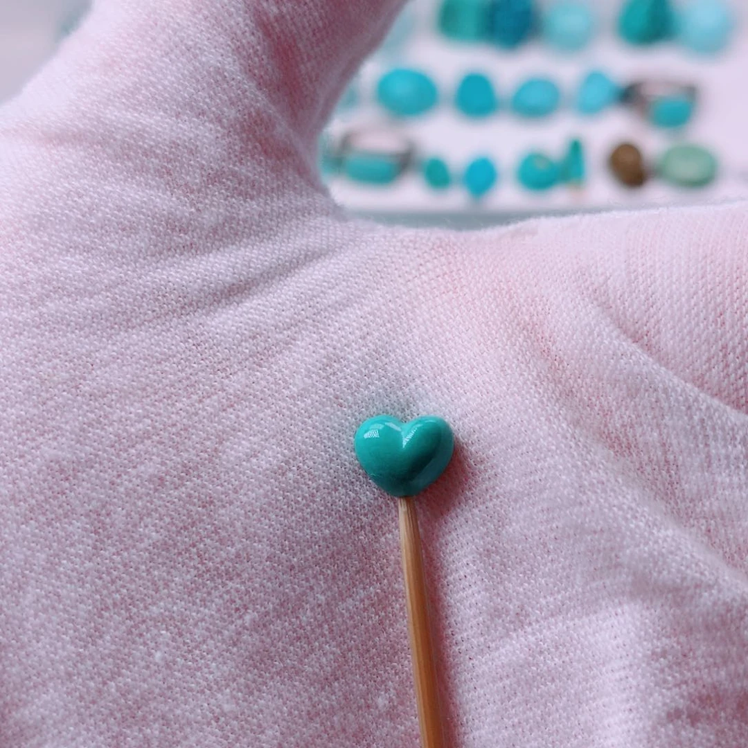 绿松石未镶嵌挂件