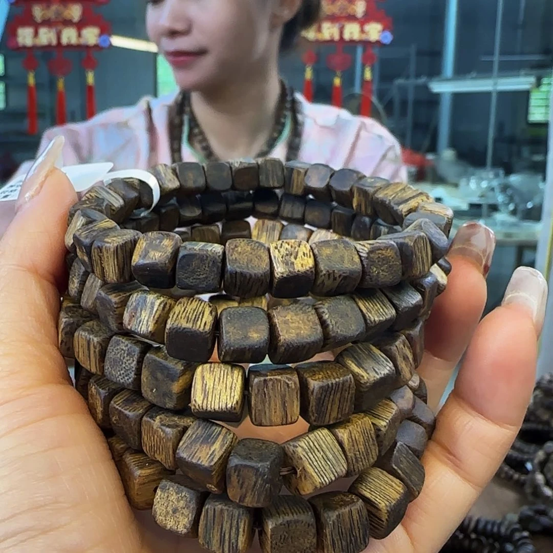 沉香手串多样性发货1条红骨凹身99976