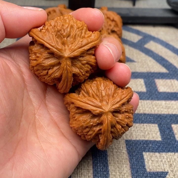 吊坠文玩核桃D***s三棱