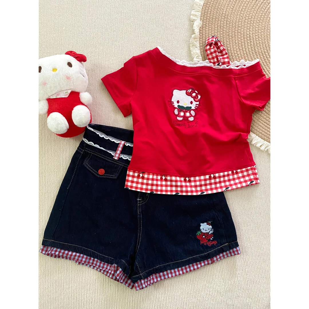 可爱甜妹镂空Kitty斜肩短袖t恤女夏季低腰显瘦辣妹牛仔短裤两件套