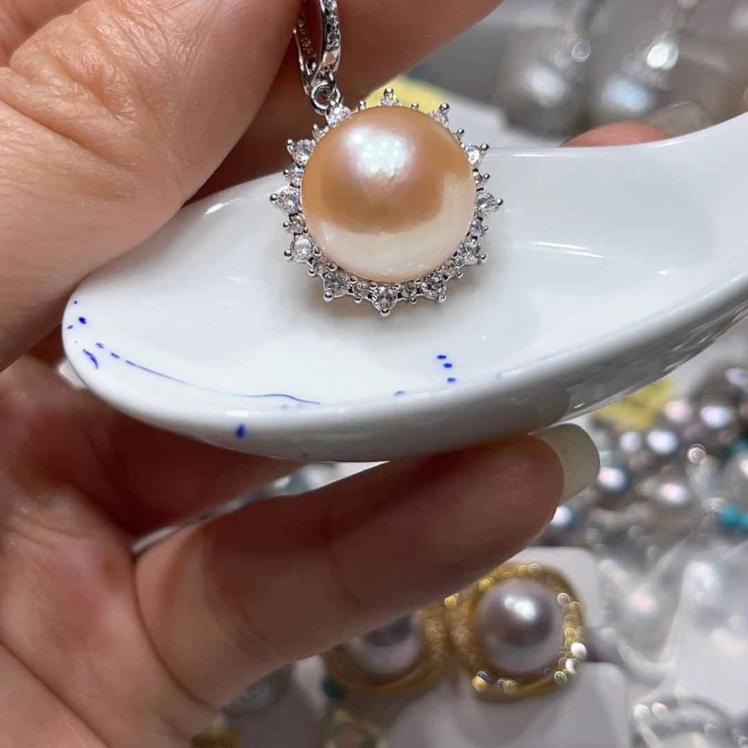 未镶嵌淡水珍珠吊坠