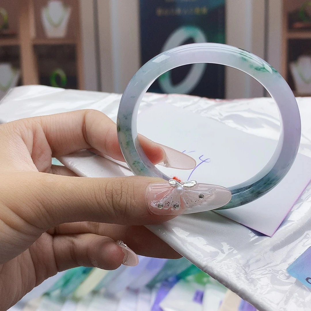 翡翠手镯未镶嵌56788888999999999999