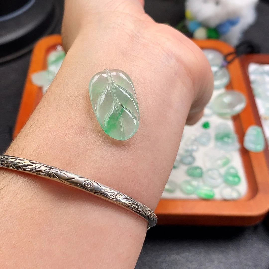 吊坠(不含链)未镶嵌翡翠叶子