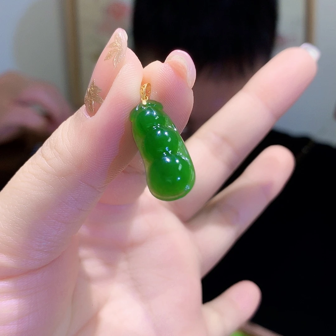 和田玉（碧玉）颈饰18K金镶嵌