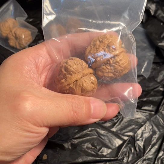 港***湾文玩核桃把件哈哈哈