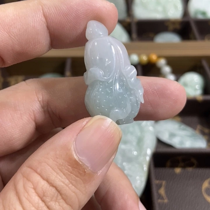 翡翠未镶嵌挂件11
