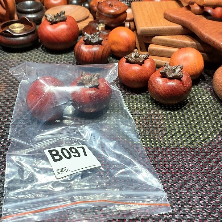 大果紫檀（缅甸花梨）青*