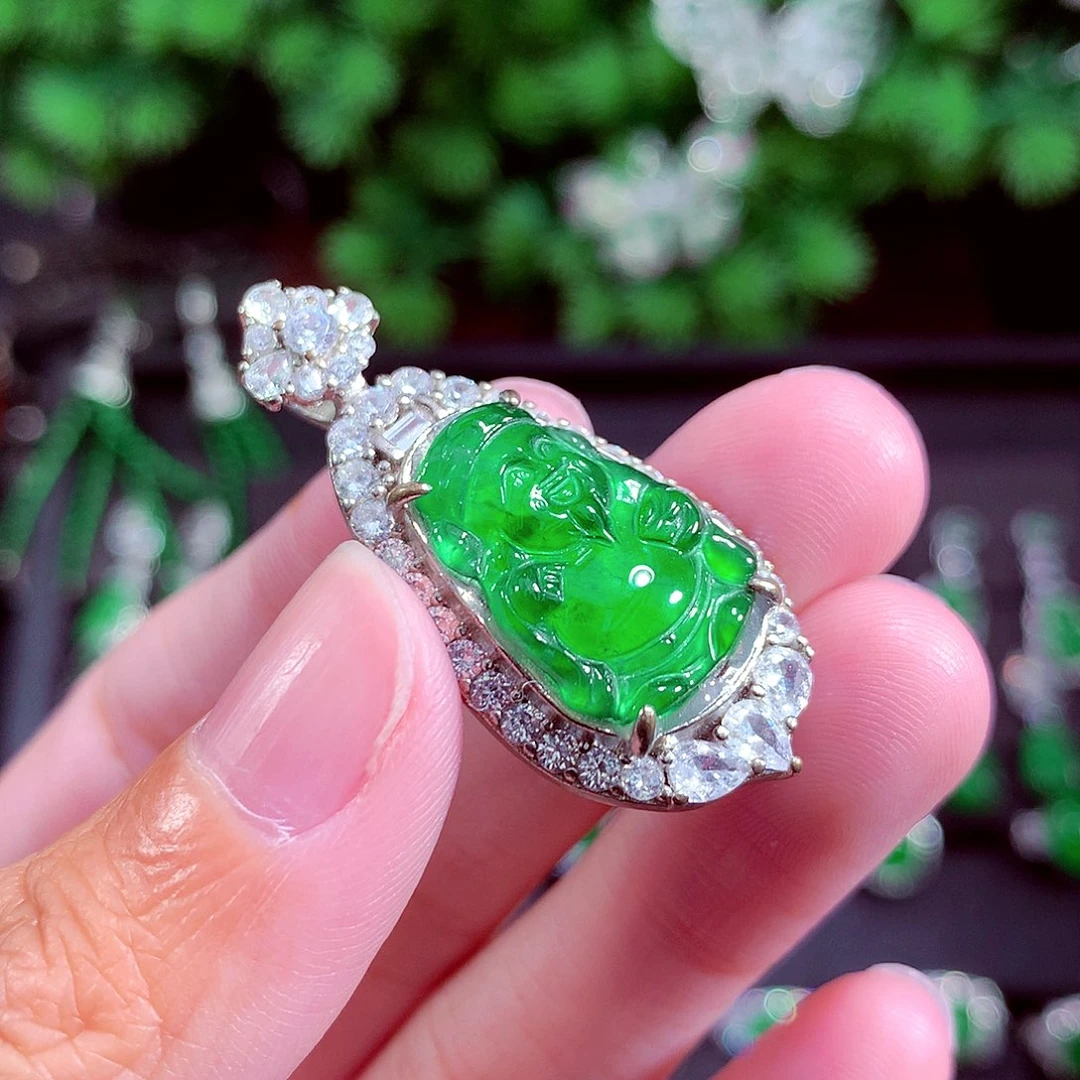 颈饰未镶嵌翡翠天然