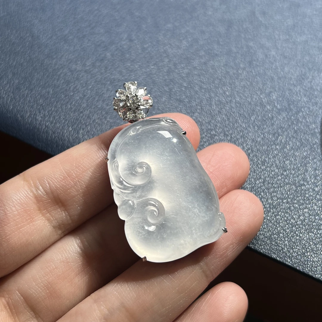 高冰气泡棉白月光如意吊坠裸石32.7×22.8×4.5