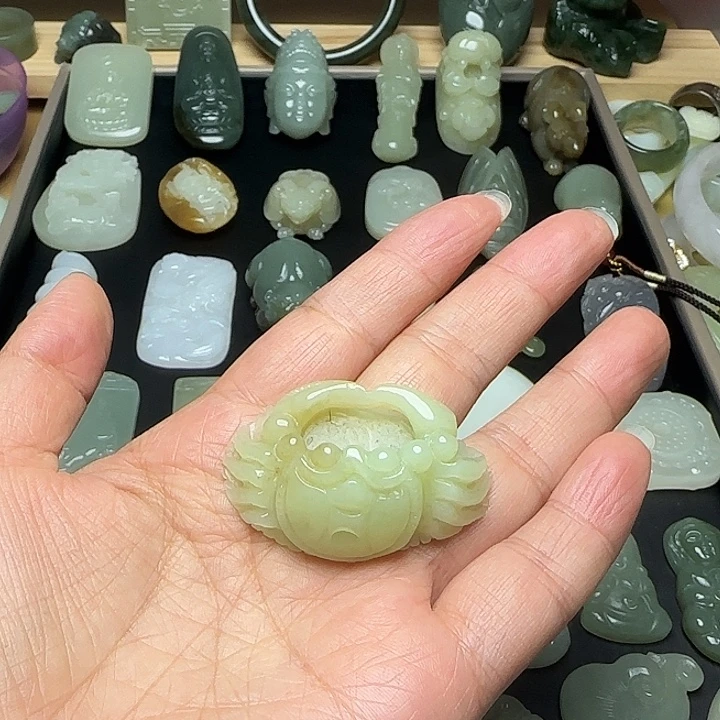 和田玉未镶嵌挂件