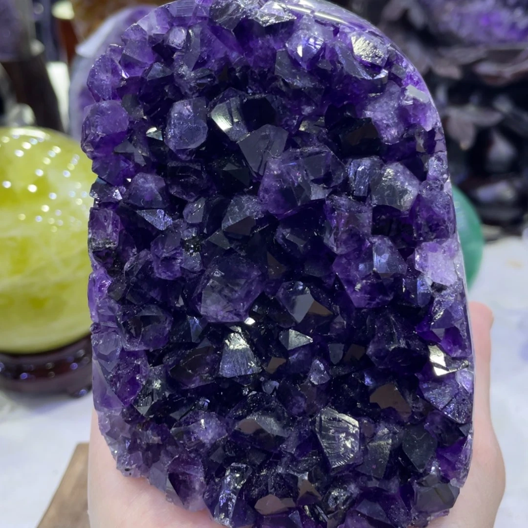 未镶嵌水晶珠宝半成品