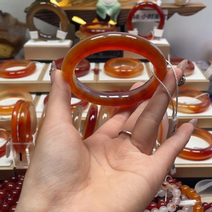 玛瑙/玉髓未镶嵌手镯