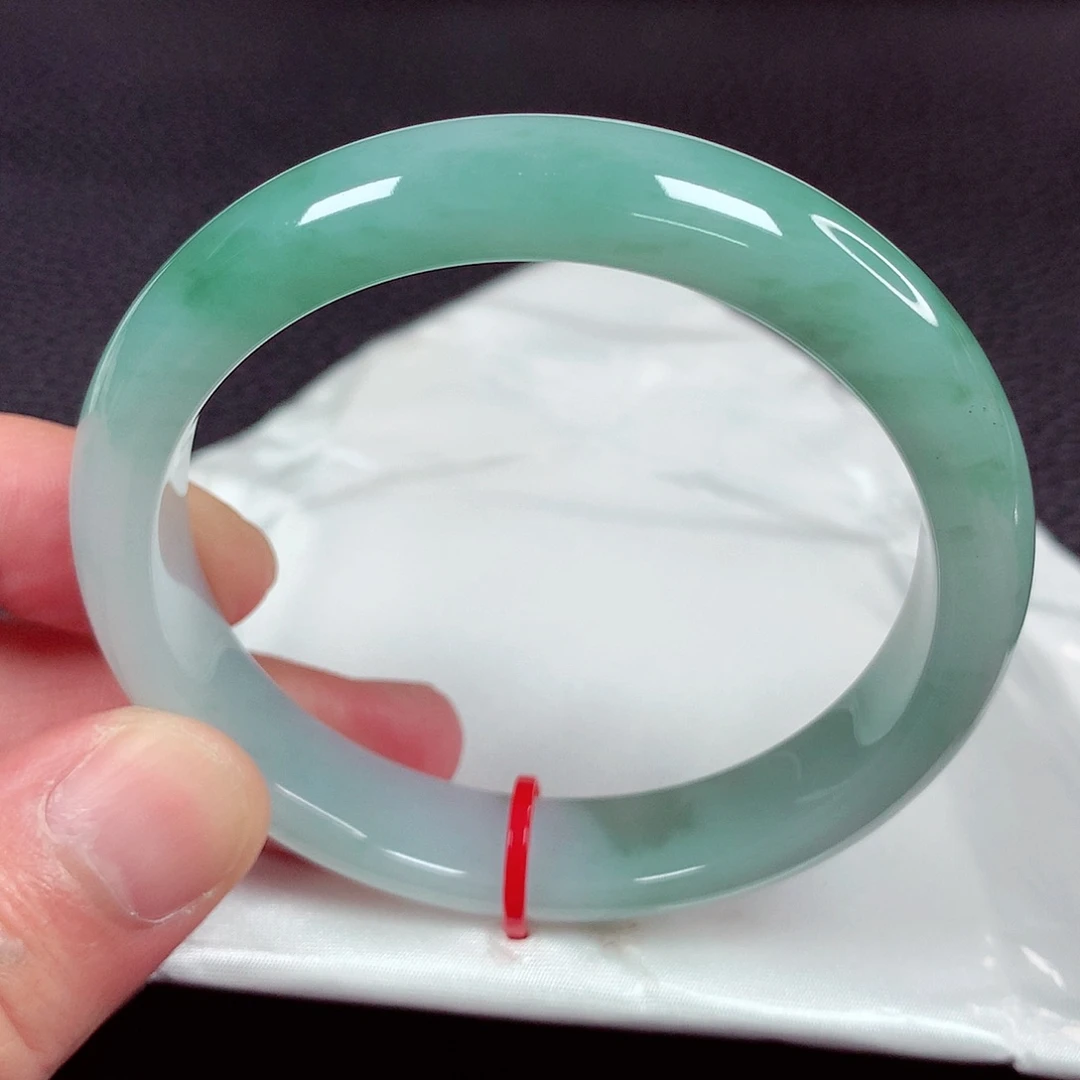 翡翠未镶嵌手镯天然翡翠手镯