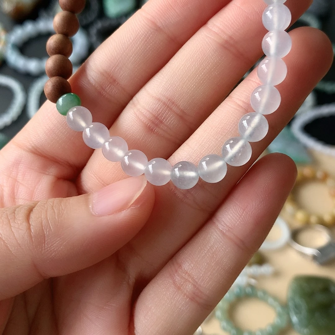 翡翠未镶嵌颈饰手串