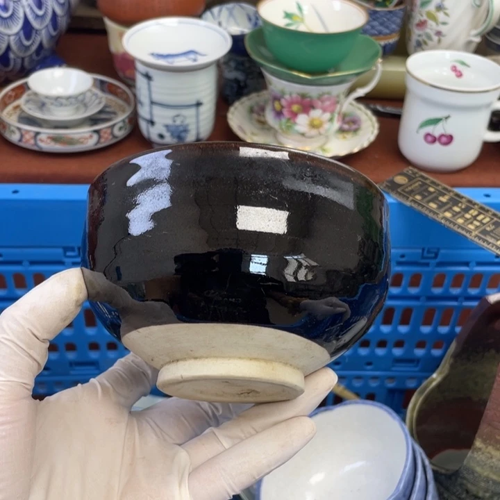 他家瓷器真美….开播了