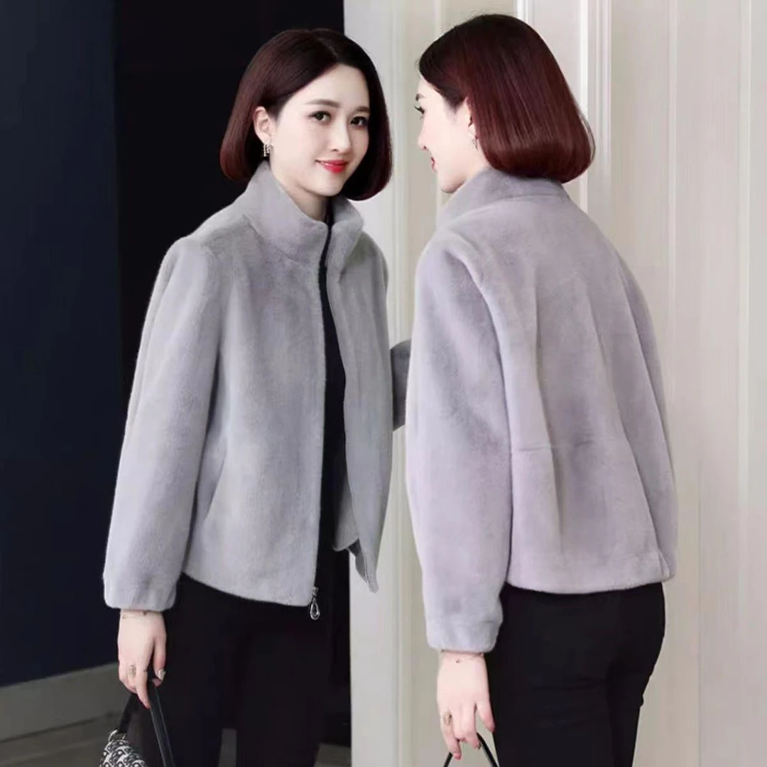 年轻妈妈冬装洋气立领短款皮草外套中老年女秋冬保暖貂