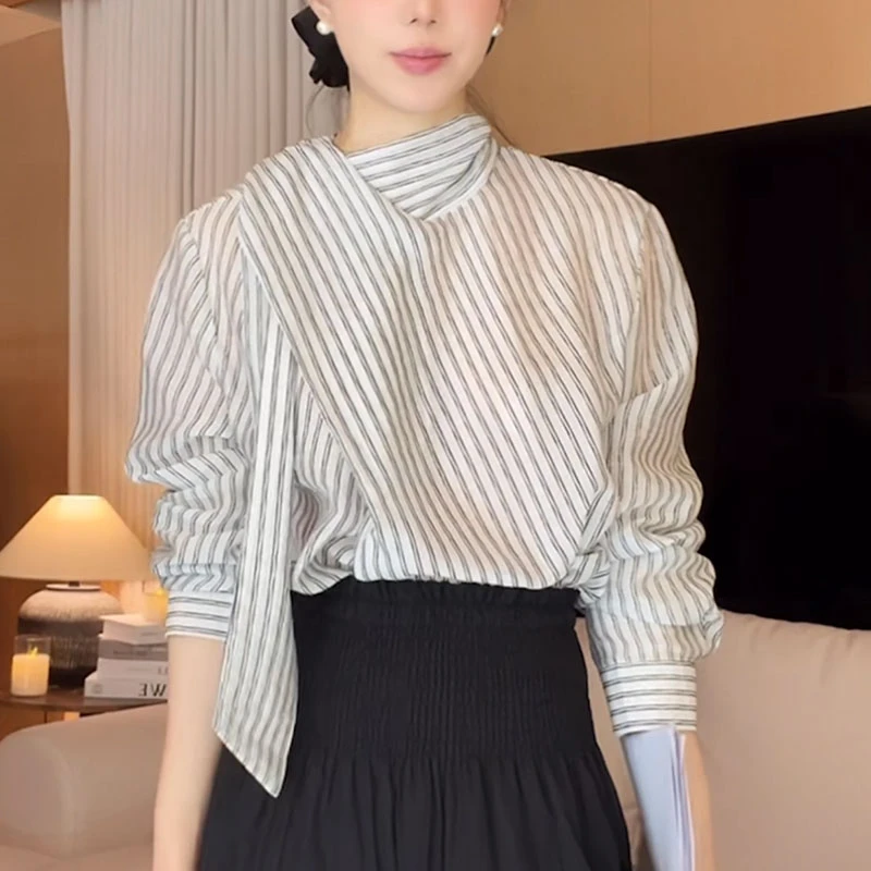 法式条纹飘带衬衫女2025秋季时尚洋气减龄宽松休闲设计感别致上衣