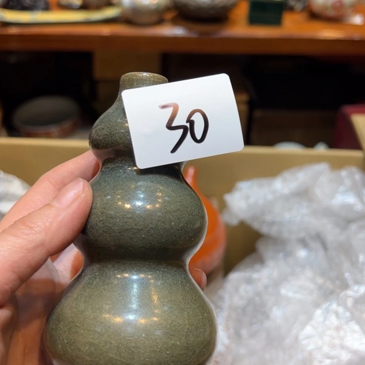 瓷片董****g你是我老婆的一30