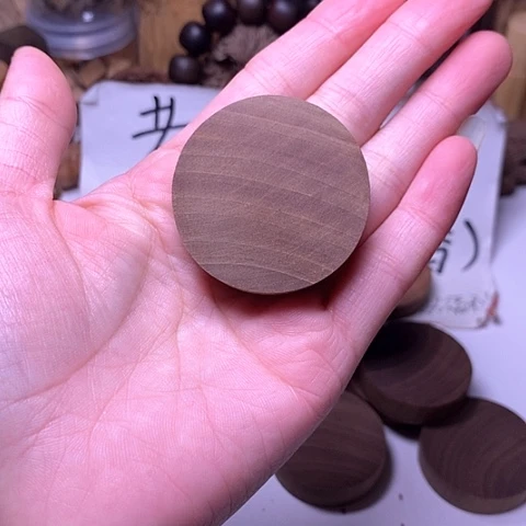 檀香木吊坠檀香黑肉圆牌