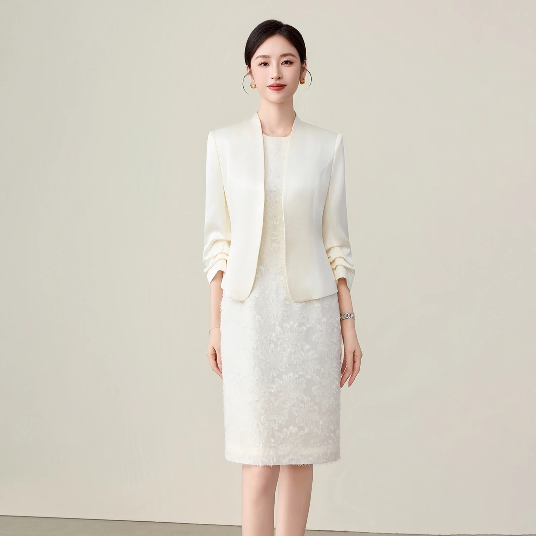 钟老板 奶油白西装外套女2025秋季新款高级感职场通勤西服两件套