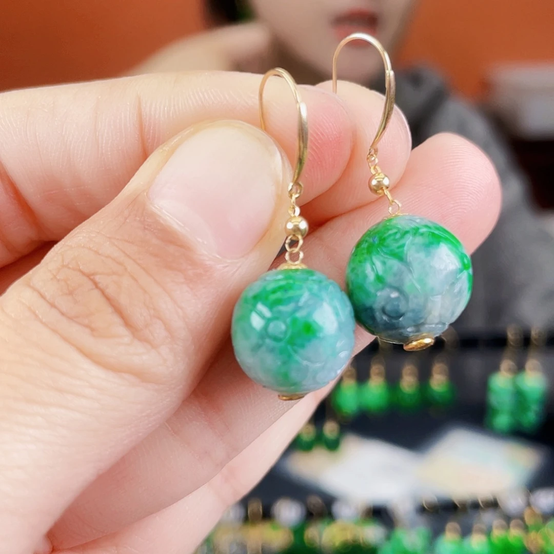 翡翠22K金镶嵌耳饰