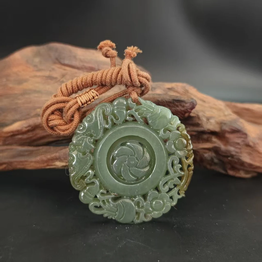 Q和田玉时来运转吊坠1951