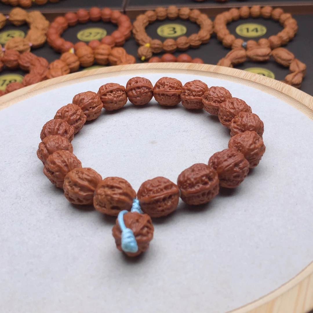 文玩核桃手串肉筋八棱