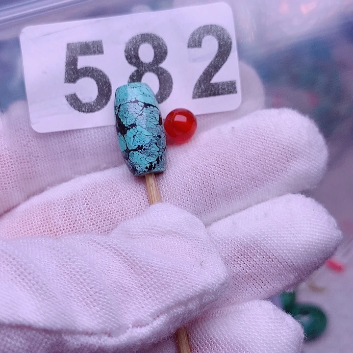 南红玛瑙未镶嵌珠宝奇石