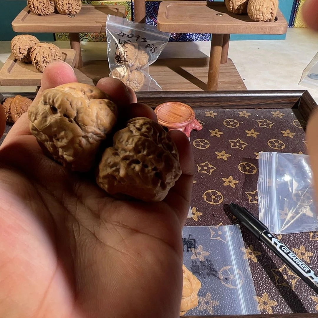 文玩核桃把件1020