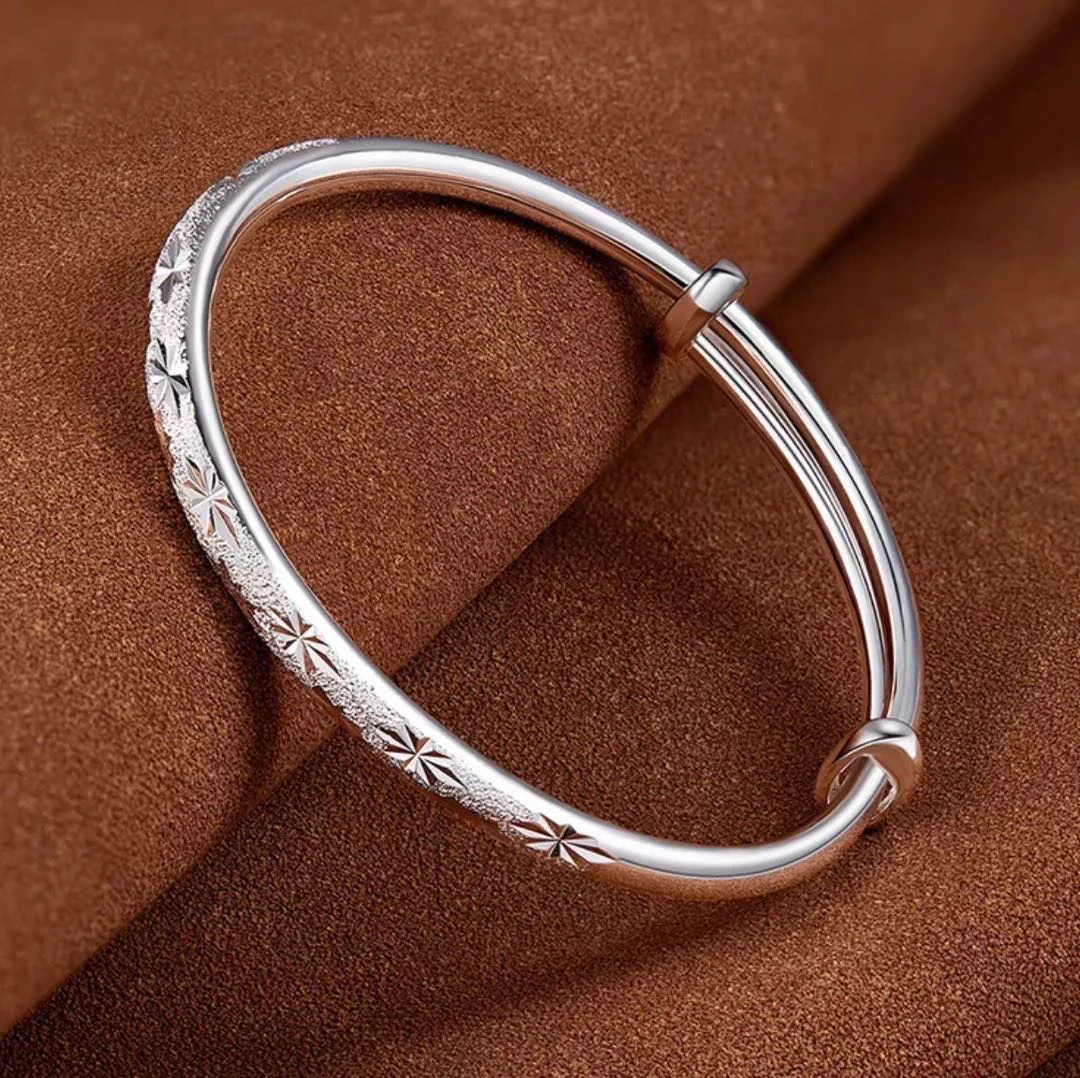 足银手镯 A53足银9999实心满天星女款推拉可调节简约送女友手镯