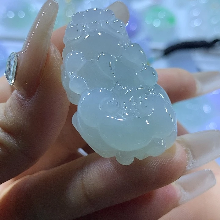 翡翠未镶嵌颈饰天然翡翠A货吊坠