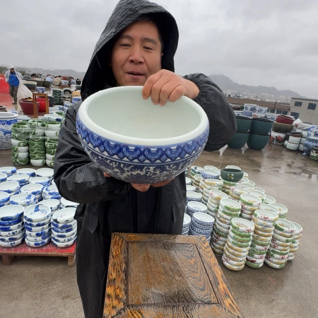 瓷片直径23，高13。。。。。