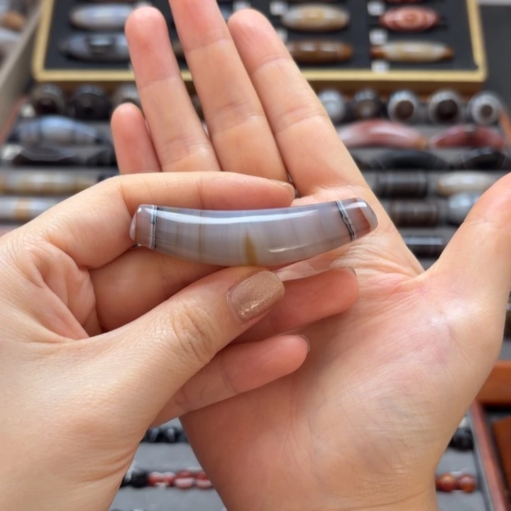 玛瑙/玉髓未镶嵌锁骨