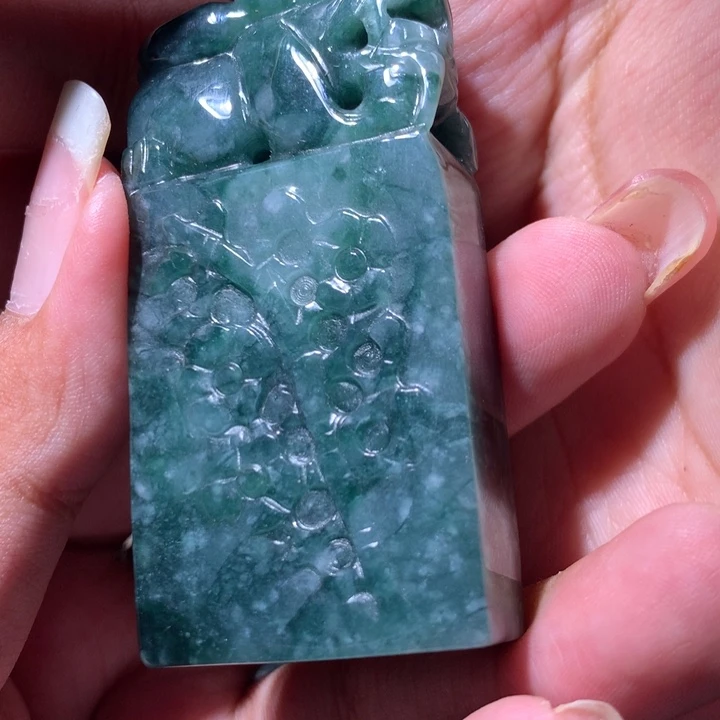 翡翠未镶嵌颈饰保真天然a货翡翠