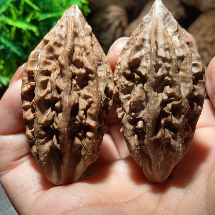 把件文玩核桃东北楸子小雪35