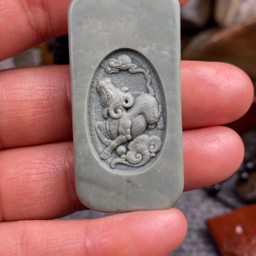 【闪购商品】原石雕刻手把件