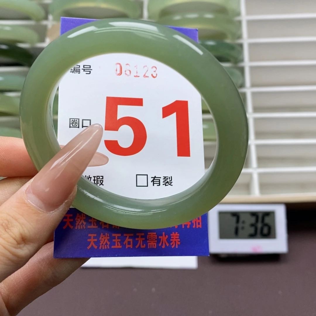 未镶嵌蛇纹石玉手镯