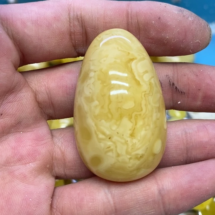 蜜蜡裸石未镶嵌吊坠