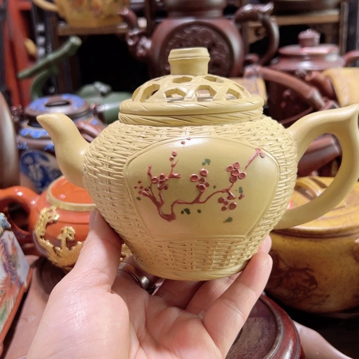 紫砂茶壶紫砂壶收藏起来吧