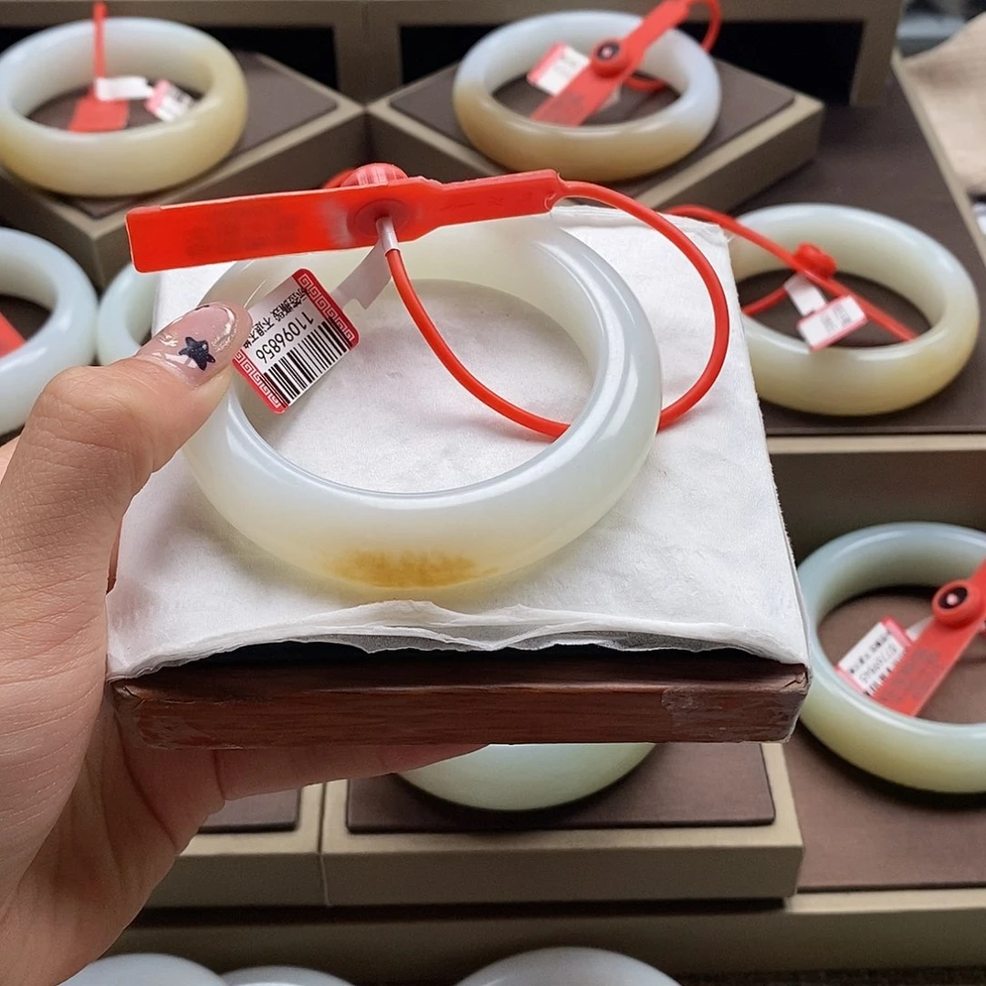 未镶嵌手镯和田玉S