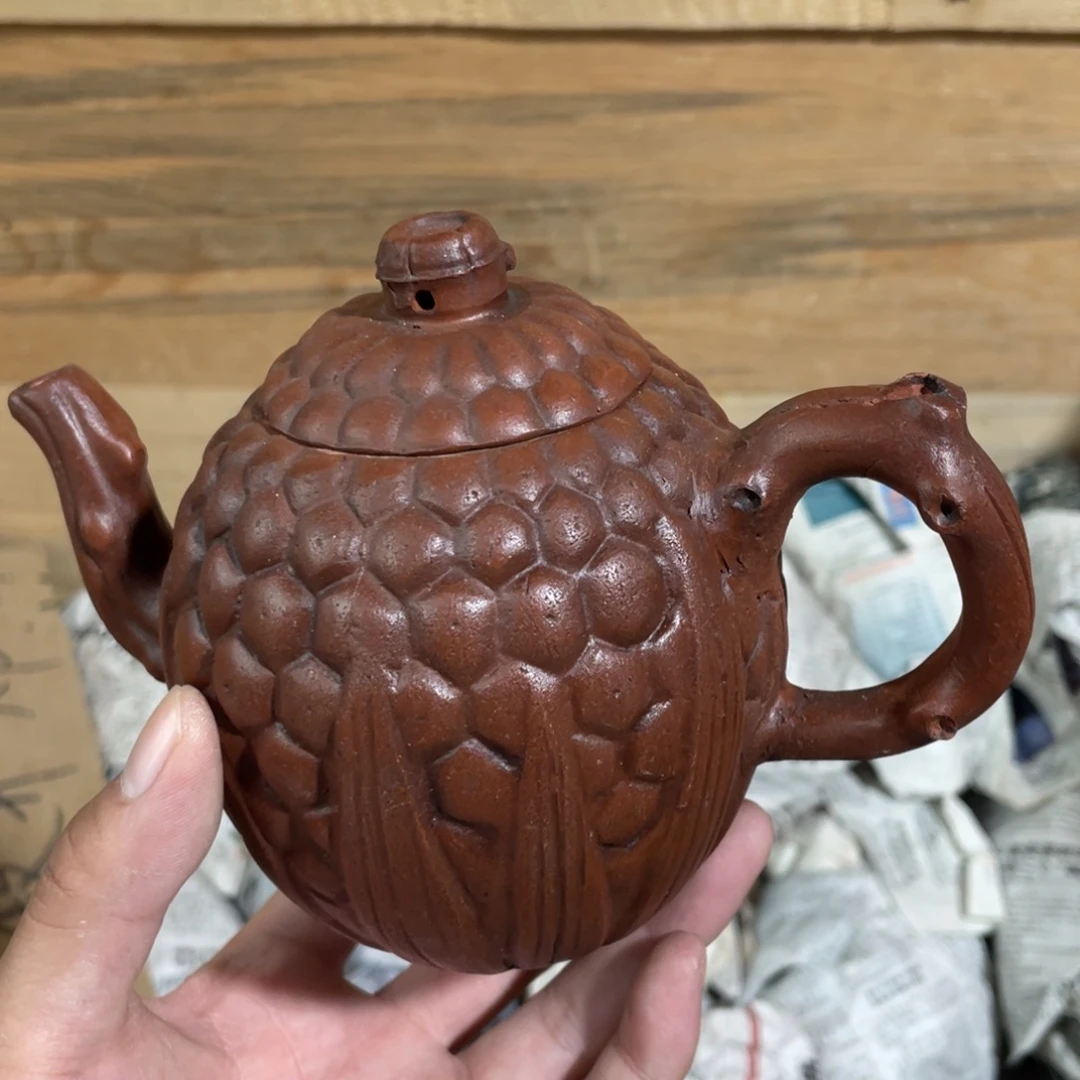 紫砂茶壶老厂紫砂壶一件。
