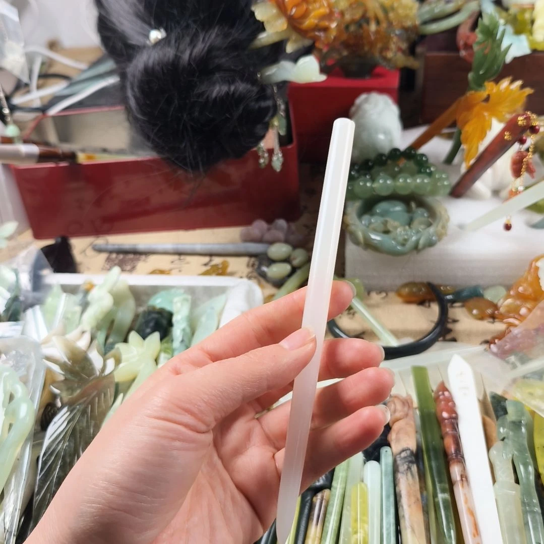 蛇纹石玉发饰合金