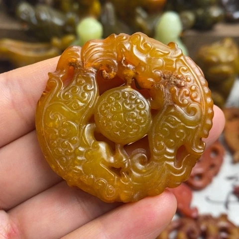 蛇纹石玉未镶嵌颈饰20